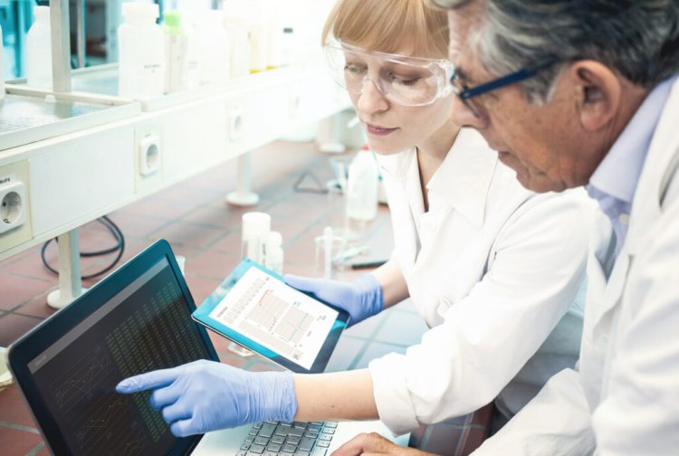 Revolutionizing Clinical Trial Data Management with AI-Powered Collaboration